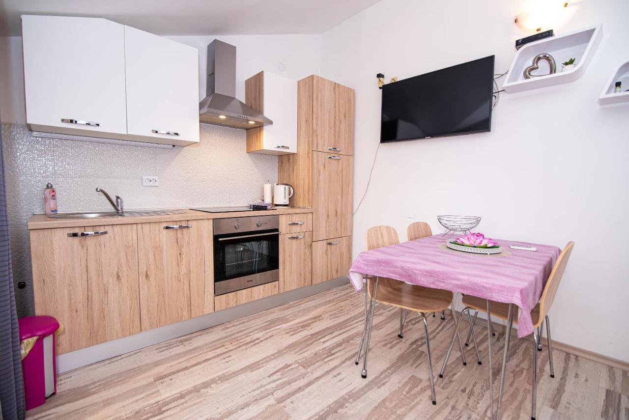 Apartment Josipa Grebaštica Buitenkant foto